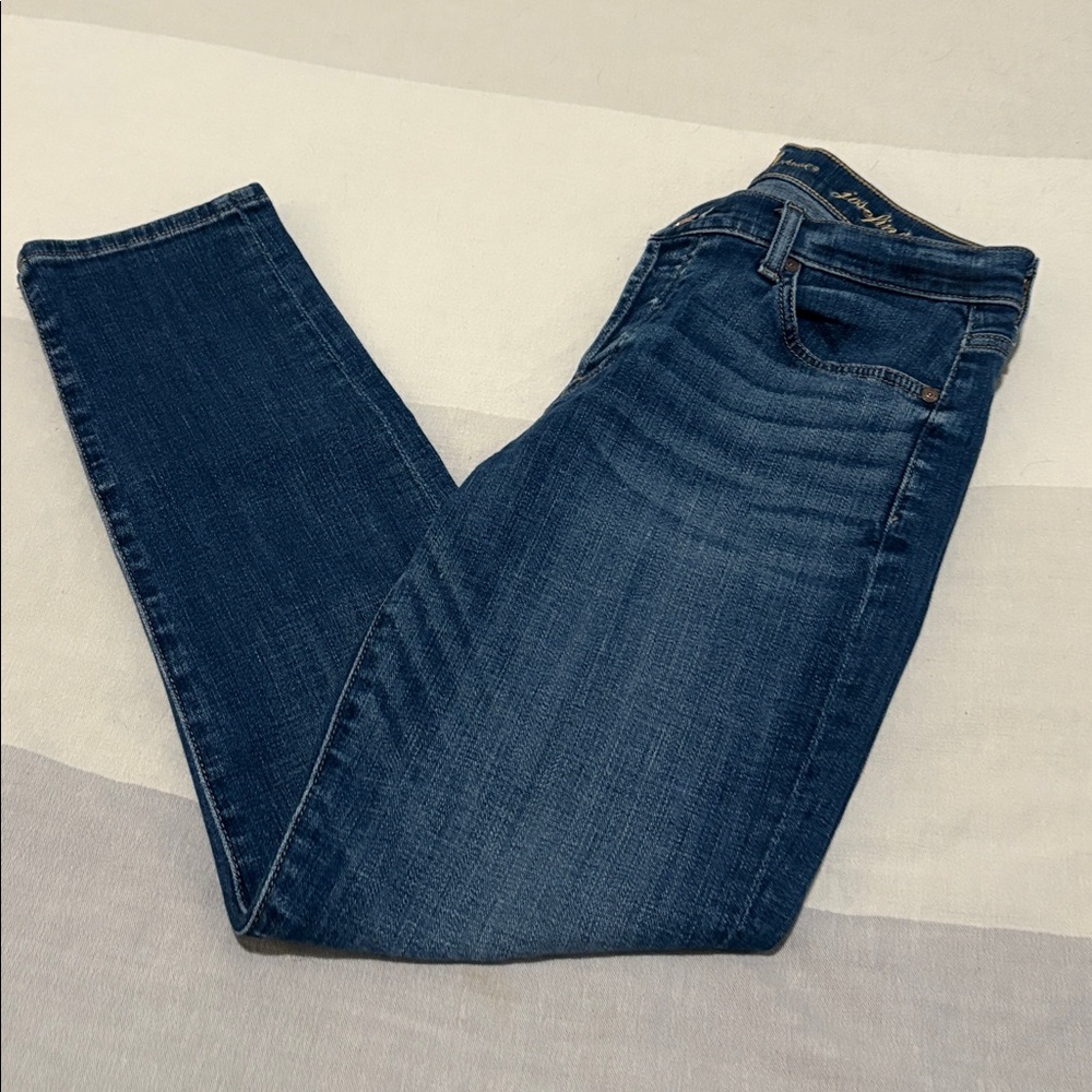 7 For All Mankind Josefina skinny jeans. SZ 27.